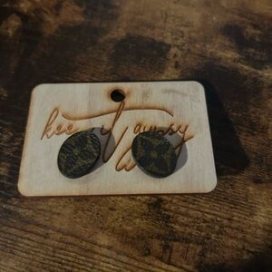 Others Follow Olive Earrings